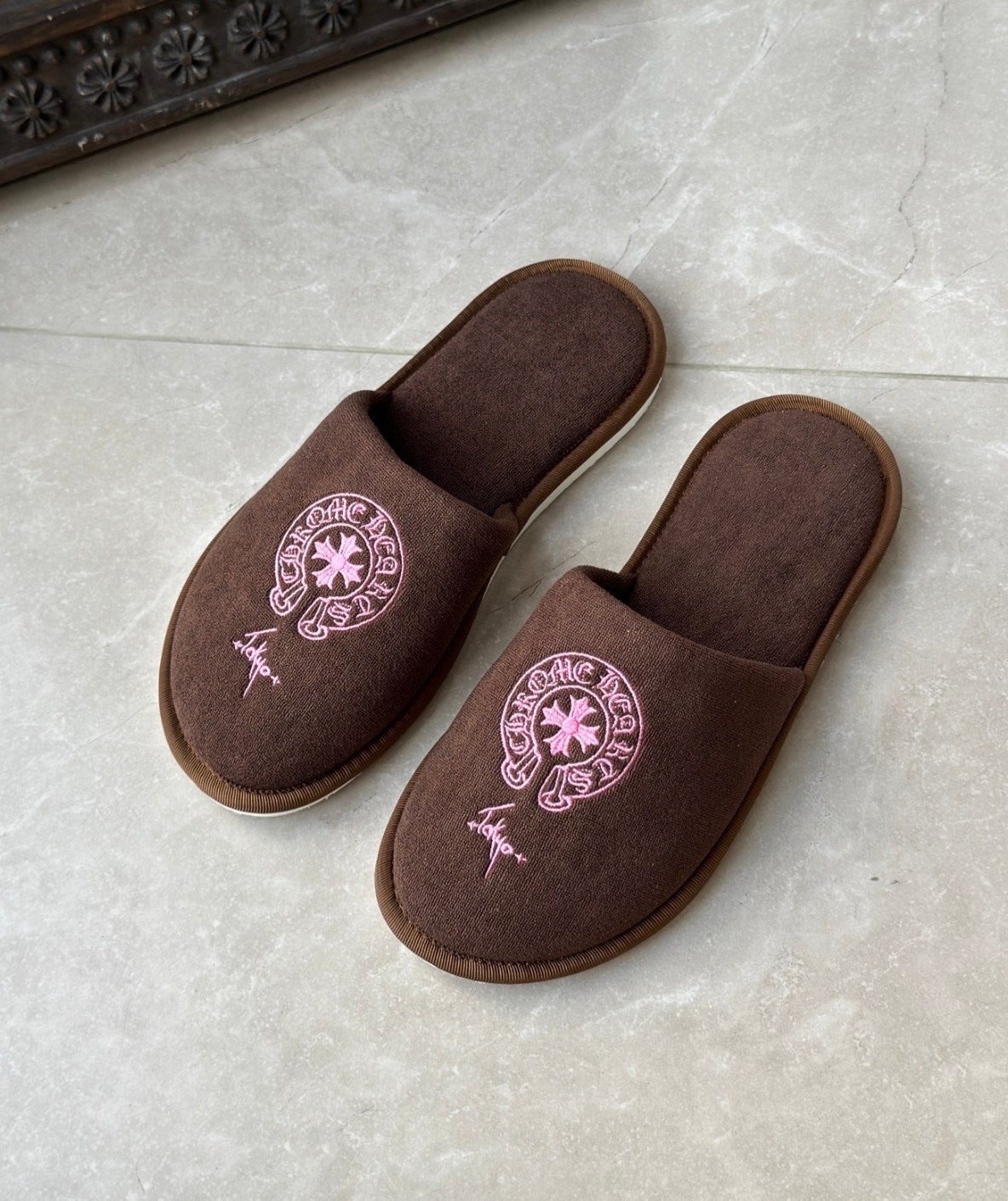 "Tokyo" Hotel Slippers brown / pink