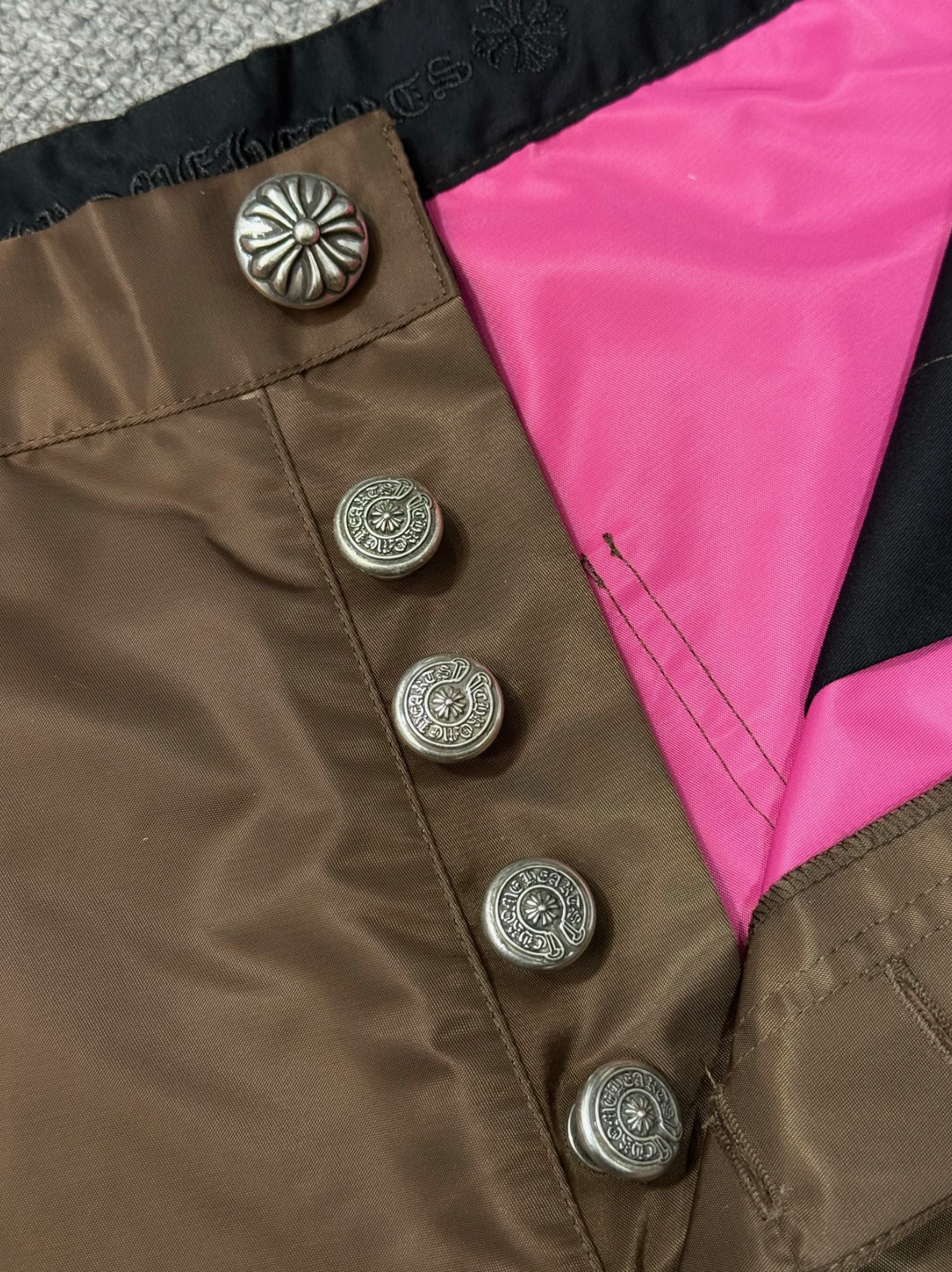 nylon carpenter shorts brown