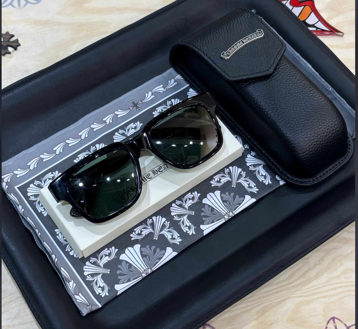 box officer gold one size
