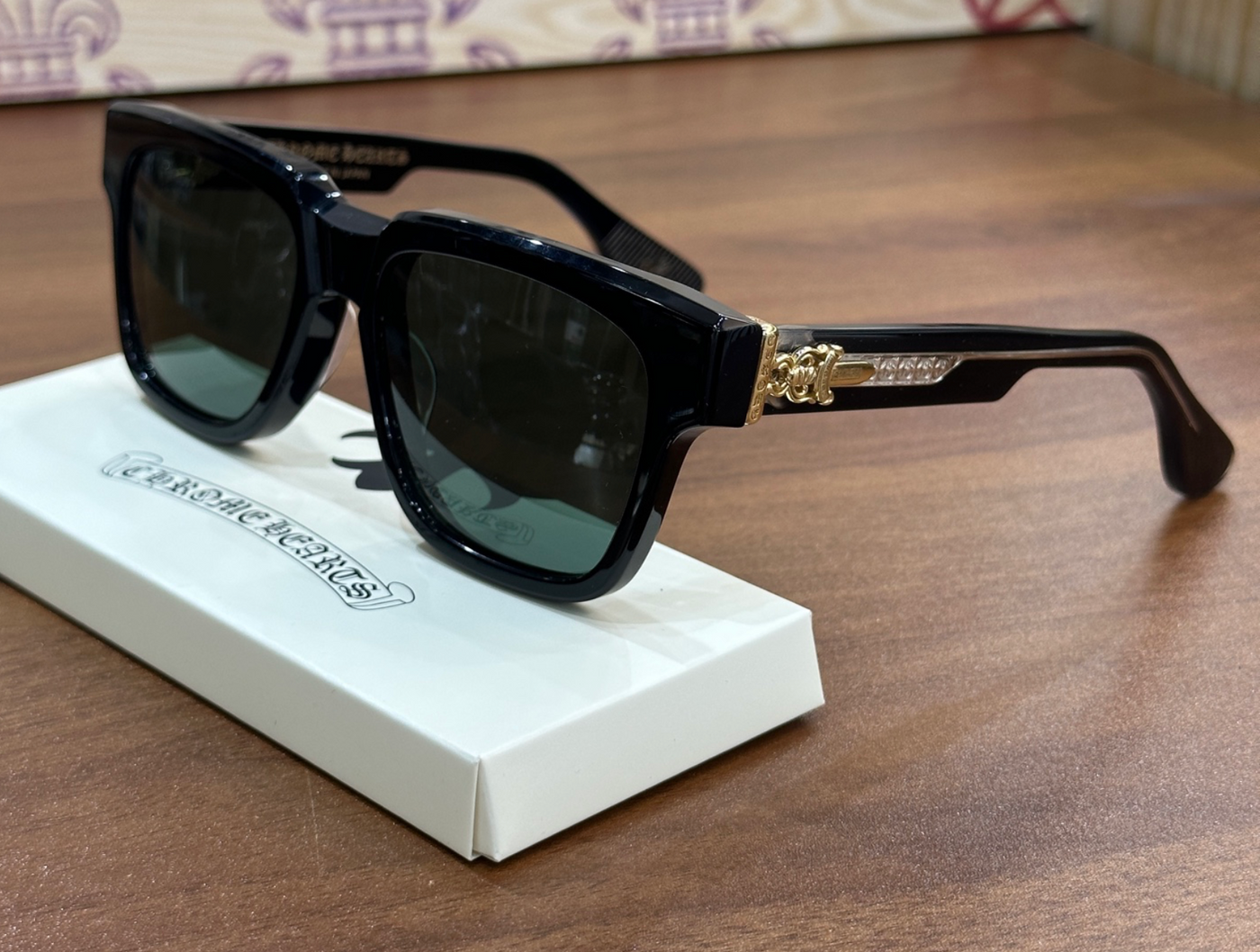 box officer gold one size
